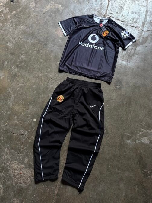 Black Manchester united 2009 C.Ronaldo tracksuit